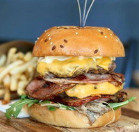 Le P'tit Cafe - Surfers Gold Coast