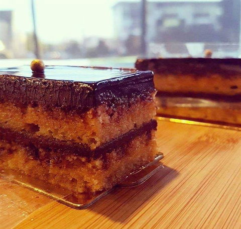 Le P'tit Cafe - Surfers Gold Coast 22