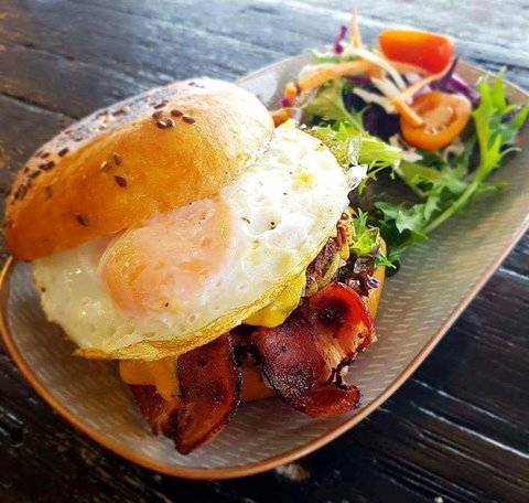 Le P'tit Cafe - Surfers Gold Coast 24