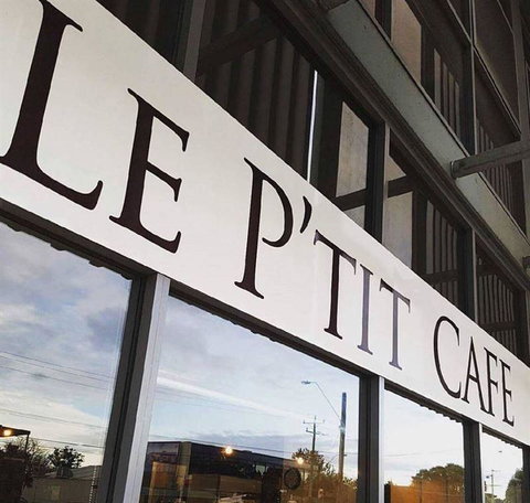 Le P'tit Cafe - Surfers Gold Coast 41