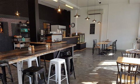 Le P'tit Cafe - Surfers Gold Coast 48