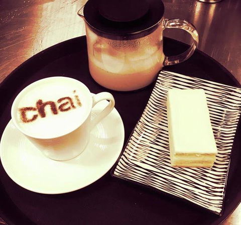 Jones Beach Cafe & Bakery - Surfers Gold Coast 10