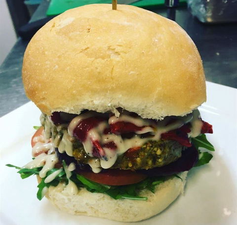 Jones Beach Cafe & Bakery - Surfers Gold Coast 5