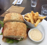 Raw Sugar Cafe - Surfers Gold Coast