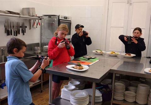 Phoebe's @ Ten Dollar Town Motel - Surfers Gold Coast 0