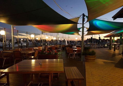 The Port Geographe Bar & Restaurant - Surfers Gold Coast 5