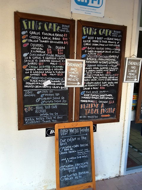 Fins Cafe - Surfers Gold Coast 1