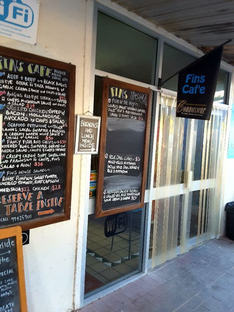 Fins Cafe - Surfers Gold Coast 4