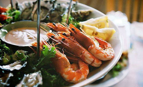 Twin Peeks Lingerie Restaurant - Surfers Gold Coast 6