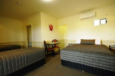 Park Avenue Hotel-Motel - Surfers Gold Coast 0