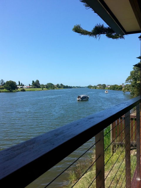 Riverview Hotel - Surfers Gold Coast 10