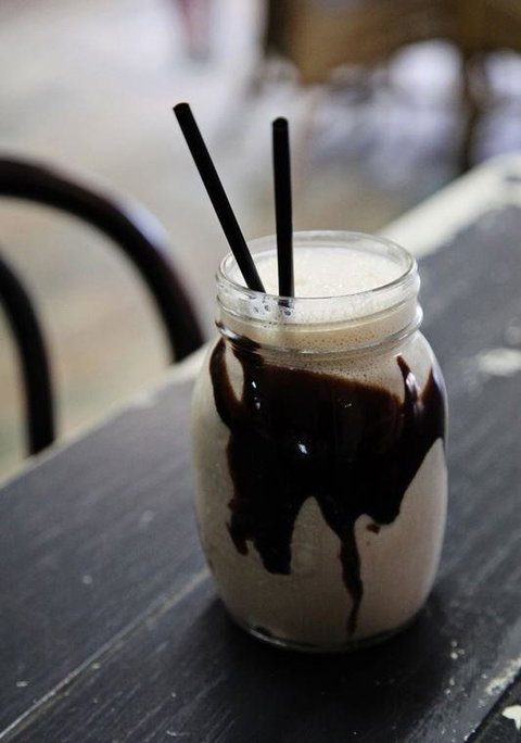 Worn-Out-Wares Cafe - Surfers Gold Coast 7