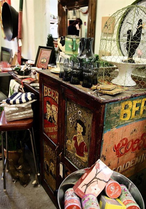 Worn-Out-Wares Cafe - Surfers Gold Coast 8