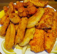 Boardwalk Fishnchips Bellerive - Surfers Gold Coast