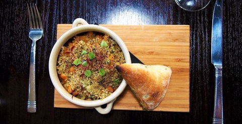 Carindale Hotel Bistro - Surfers Gold Coast 8