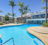 Sunbreakers - Surfers Gold Coast