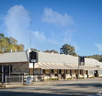 Sevenhill Hotel - Surfers Gold Coast