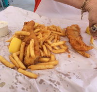 Birds Fish Bar - Bowen Fishermans Seafood Company PTY. LTD. - Surfers Gold Coast