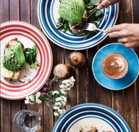 The Early Bird - Surfers Gold Coast