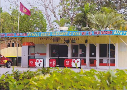 Newell Beach Takeaway And Cafe - Surfers Gold Coast 0