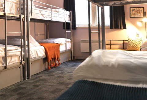 United Backpackers - Surfers Gold Coast 8