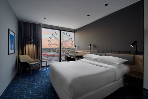 Four Points Melbourne Docklands - Surfers Gold Coast 6