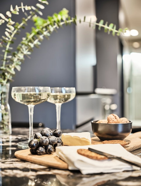 Melbourne City Apartment Hotel - Surfers Gold Coast 7
