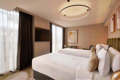 Melbourne City Apartment Hotel - Surfers Gold Coast 9