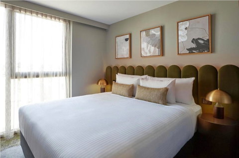 Melbourne City Apartment Hotel - Surfers Gold Coast 10