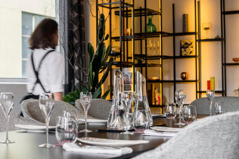 Adelphi Hotel - Surfers Gold Coast 10