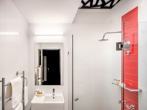 Kakadu Lodge Cooinda, Mngd By Accor - Surfers Gold Coast 3
