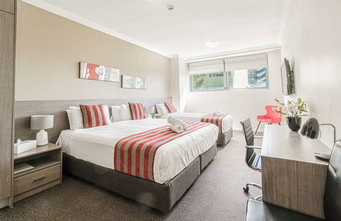 Best Western Plus Camperdown Suites - Surfers Gold Coast 12