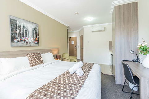 Best Western Plus Camperdown Suites - Surfers Gold Coast 15