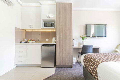 Best Western Plus Camperdown Suites - Surfers Gold Coast 16
