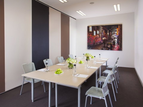 Citadines on Bourke Melbourne - Surfers Gold Coast 9