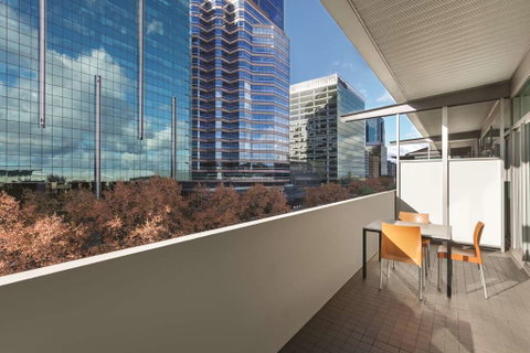 Adina Apartment Hotel Perth - Surfers Gold Coast 4