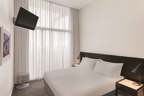 Adina Apartment Hotel Perth - Surfers Gold Coast 9