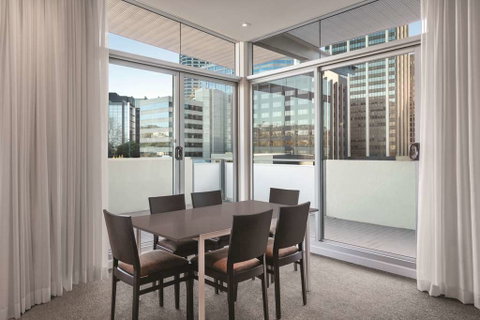 Adina Apartment Hotel Perth - Surfers Gold Coast 13