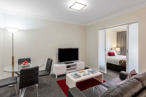 Nesuto Mounts Bay Perth Apartment Hotel - Surfers Gold Coast 11