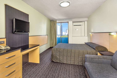 Comfort Inn & Suites Goodearth - Surfers Gold Coast 14