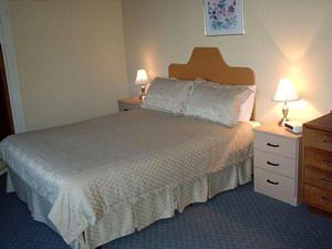 Mountway Holiday Apartments - Surfers Gold Coast 2
