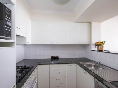 The Sebel Sydney Residence Chatswood - Surfers Gold Coast 5