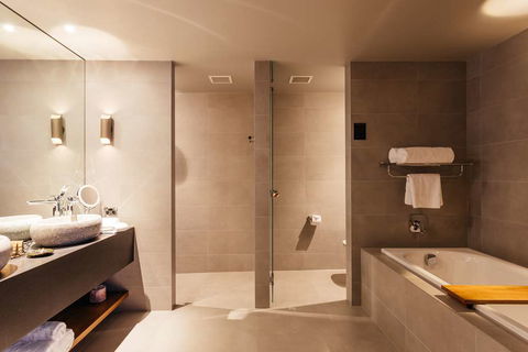Macq 01 Hotel - Surfers Gold Coast 5