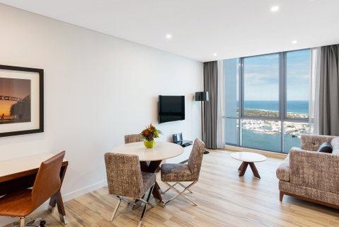 Meriton Suites Southport - Surfers Gold Coast 8