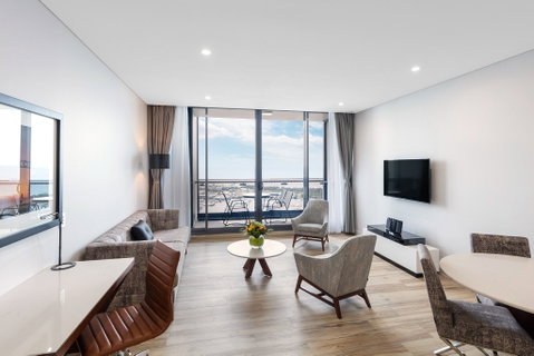 Meriton Suites Southport - Surfers Gold Coast 10