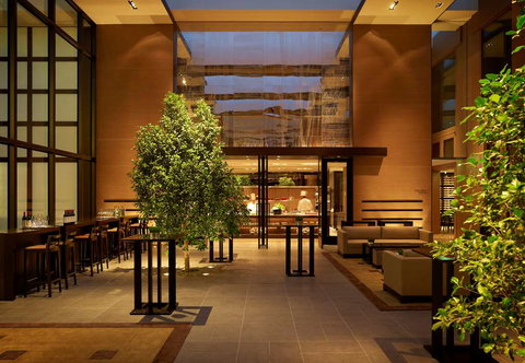 Grand Hyatt Melbourne - Surfers Gold Coast 10