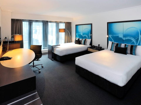 Novotel Melbourne on Collins - Surfers Gold Coast 6