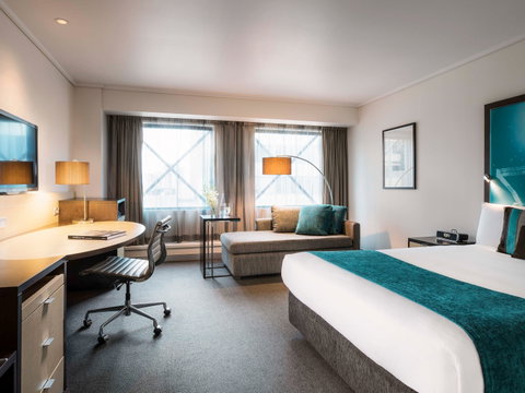 Novotel Melbourne on Collins - Surfers Gold Coast 7