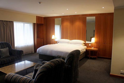 Hilton Adelaide - Surfers Gold Coast 3