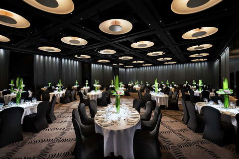 Hilton Adelaide - Surfers Gold Coast 8